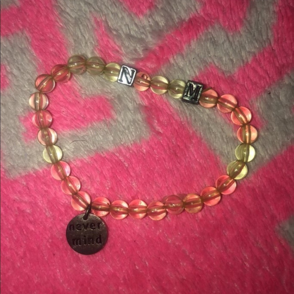 Yellow beaded bracelet